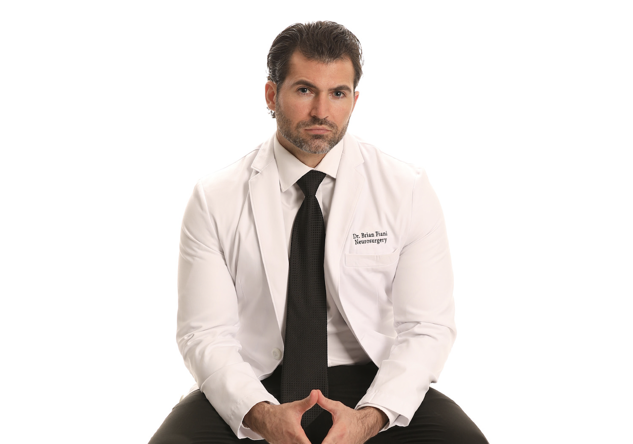 Dr Brian Fiani hosts the America’s first virtual reality spine surgery seminar in the Metaverse